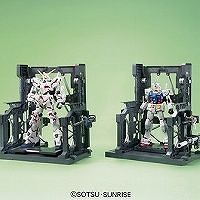 十二月新品 BUILDERS PARTS BASE and WEAPON | GNAKU.COM
