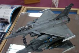 Revell Refale 1/48 法国飙风战机