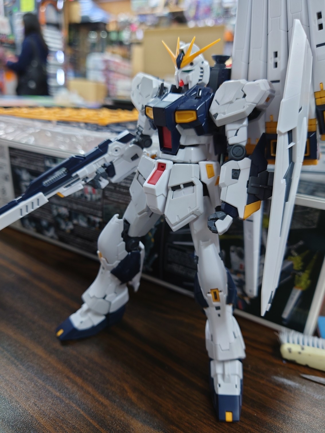 万代 RG1/144 Nu 高达