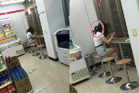 深夜時分...林姓女坐超商滑手機　 突然飄出一顆「 慘白的女人頭 」 女子當場嚇尿！！！  