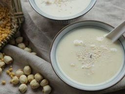 蜂蜜莲子绿豆羹