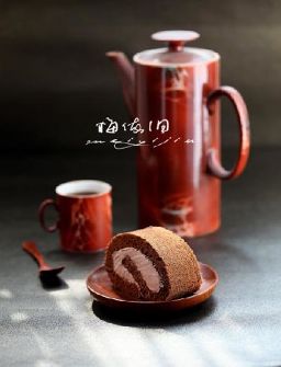 让人心醉的甘纳许巧克力蛋糕卷